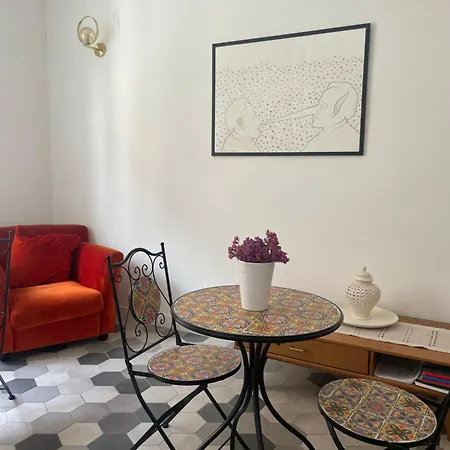 Oda ve Kahvaltı Chiesa Russa 3*